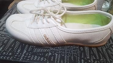 Adidas ženske patike – bele, niske, lagane par puta korištene ! - na lalafo.rs — 4 Adidas ženske patike – bele, niske, lagane par puta korištene ! - — 4