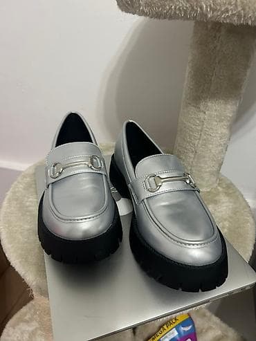 Srebrne ženske mokasine sa platformom - Materijal: glatka sintetička at lalafo.rs — 4 Srebrne ženske mokasine sa platformom - Materijal: glatka sintetička — 4