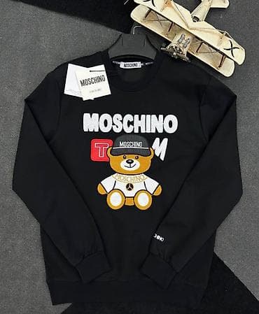 kom sa etiketom: MOSCHINO dukserica sa Teddy motivom - Brend: MOSCHINO (oznake i at lalafo.rs — 1 kom sa etiketom: MOSCHINO dukserica sa Teddy motivom - Brend: MOSCHINO (oznake i — 1