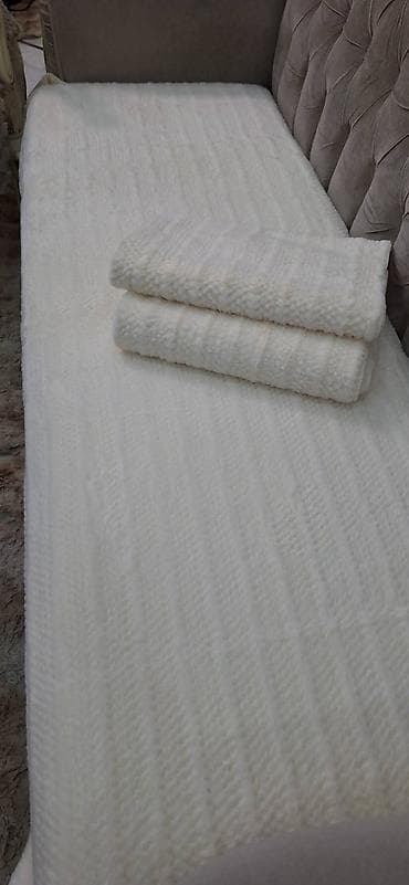 Flekeri 200x80 150x80 80x80 3700din na lalafo.rs — 4 Flekeri 200x80 150x80 80x80 3700din — 4