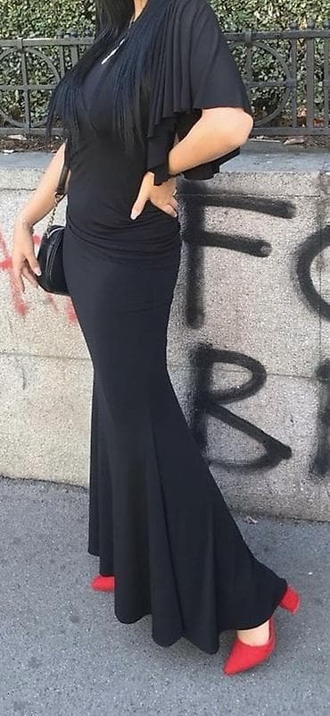 Nosena jednom Blondijeva haljina Elegantna duga crna haljina - na lalafo.rs Nosena jednom Blondijeva haljina Elegantna duga crna haljina -