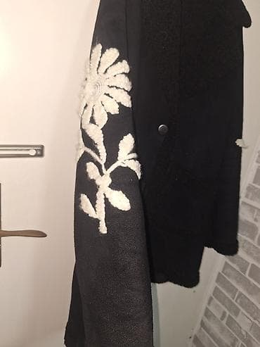 Prelep kaput vel xl-2xl 2500 din kao nov na lalafo.rs — 4 Prelep kaput vel xl-2xl 2500 din kao nov — 4