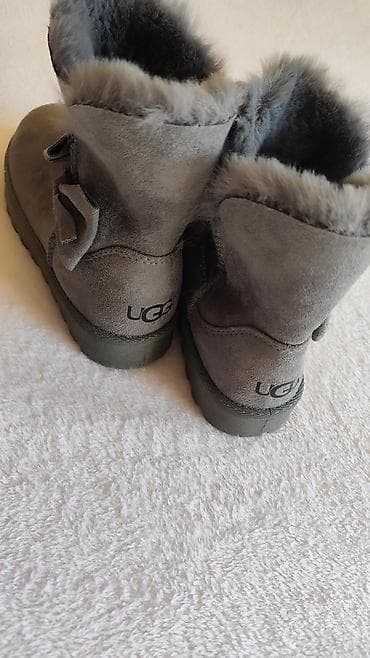 Ugg obuća 38, bоја - Siva na lalafo.rs — 9 Ugg obuća 38, bоја - Siva — 9