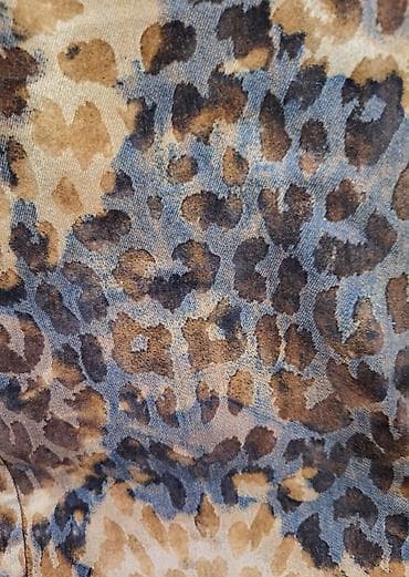 pantalone butiku ali: Ženske pantalone sa animal printom (leopard). - Kroj: ravne na lalafo.rs — 2 pantalone butiku ali: Ženske pantalone sa animal printom (leopard). - Kroj: ravne — 2