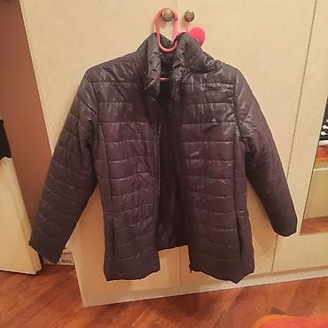 Jackets, Coats, Vests: Vel S i L
kao nove at lalafo.rs — 4 Jackets, Coats, Vests: Vel S i L
kao nove — 4