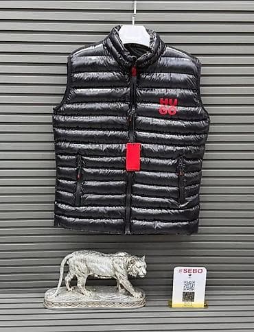 prsluk jaknica mango u: Muški štepani prsluk u crnoj boji, sa kapuljačom. Prsluk ima na lalafo.rs — 3 prsluk jaknica mango u: Muški štepani prsluk u crnoj boji, sa kapuljačom. Prsluk ima — 3