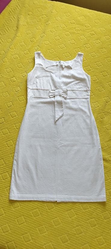 Personal Items: Prelepa bela haljina, vel M, pozadi se zakopčava, ima i elastina at lalafo.rs — 4 Personal Items: Prelepa bela haljina, vel M, pozadi se zakopčava, ima i elastina — 4