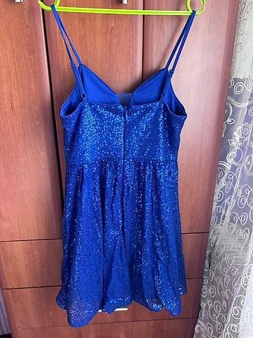 zenske broj: Elegantna ženska mini haljina u jarko plavoj boji, ukrašena at lalafo.rs — 2 zenske broj: Elegantna ženska mini haljina u jarko plavoj boji, ukrašena — 2