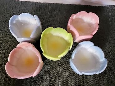 Novi porcelanski svecnjaci. Svecnjaci u obliku cveta. Cena po komadu na lalafo.rs — 6 Novi porcelanski svecnjaci. Svecnjaci u obliku cveta. Cena po komadu — 6