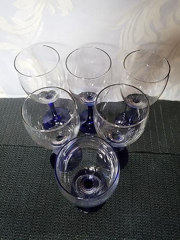 Home & Garden: Case nove,vintaz holandske za vino. Case staklo,kobaltno staklo,sve at lalafo.rs — 7 Home & Garden: Case nove,vintaz holandske za vino. Case staklo,kobaltno staklo,sve — 7