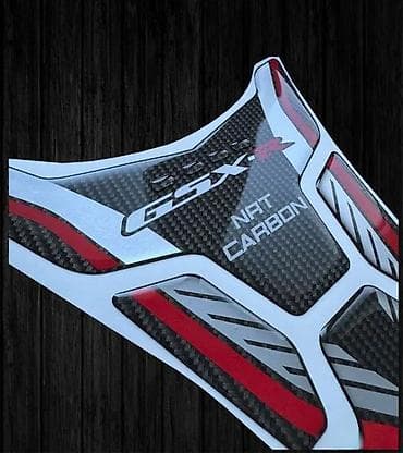 Transport: Tank pad Carbon 3D Protektor Suzuki gsxr tank pad - 2108 📌 Opis: 3D at lalafo.rs — 4 Transport: Tank pad Carbon 3D Protektor Suzuki gsxr tank pad - 2108 📌 Opis: 3D — 4