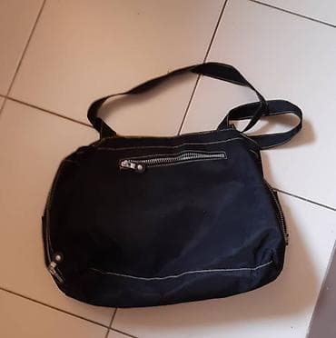 Kipling torba – crna, 43 × 30 × 11 cm, 7 pregrada. - Materijal: lagan na lalafo.rs — 4 Kipling torba – crna, 43 × 30 × 11 cm, 7 pregrada. - Materijal: lagan — 4