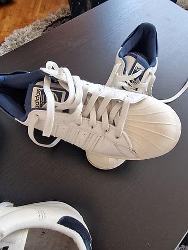 Lot patika – New Balance i Adidas u odličnom stanju donešene iz na lalafo.rs — 4 Lot patika – New Balance i Adidas u odličnom stanju donešene iz — 4
