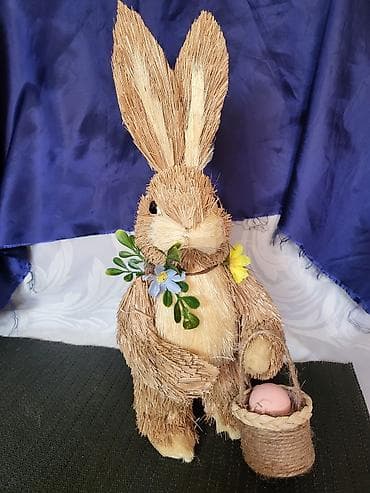 Food products: Dekorativna,nova figura zeca.Nemacka. Figura zeca sa kutijom od at lalafo.rs — 1 Food products: Dekorativna,nova figura zeca.Nemacka. Figura zeca sa kutijom od — 1