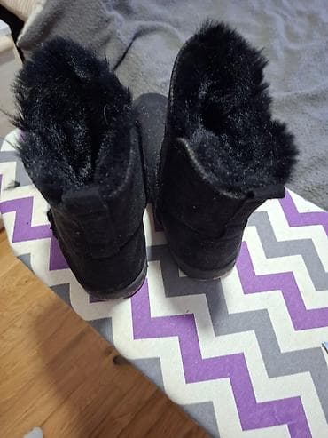 Ugg obuća 40, bоја - Crna na lalafo.rs — 4 Ugg obuća 40, bоја - Crna — 4