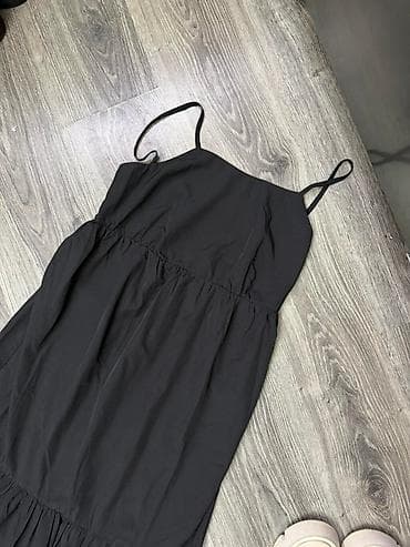 Women's Clothing: Nova crna haljina, pozadi ima lastiš pa se prilagođava telu. Naznačena at lalafo.rs — 3 Women's Clothing: Nova crna haljina, pozadi ima lastiš pa se prilagođava telu. Naznačena — 3