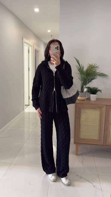 Cena 3700 dinara
vel uni
Duzina 120 cm na lalafo.rs Cena 3700 dinara
vel uni
Duzina 120 cm