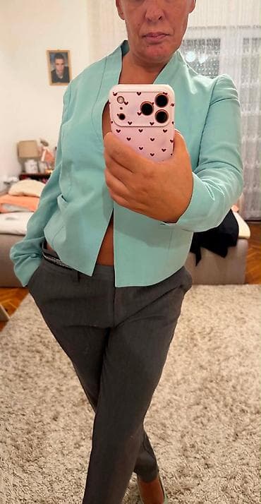 Potpuno ocuvane P. S. Fashion pantalone, kao nove. Od gospodje sudije na lalafo.rs Potpuno ocuvane P. S. Fashion pantalone, kao nove. Od gospodje sudije