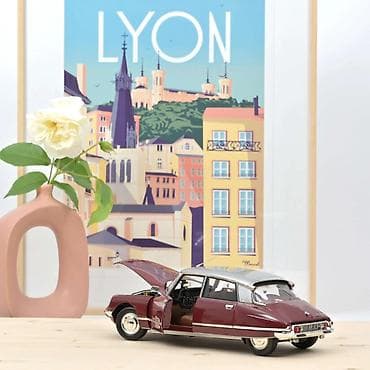 🚗 Citroën DS 23 Pallas 1972 – Grenade Red & Grey Metallic | na lalafo.rs 🚗 Citroën DS 23 Pallas 1972 – Grenade Red & Grey Metallic |