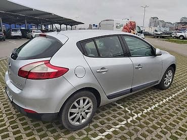 privezak srebro: Renault Mégane III, 5-vrata hečbek, srebrna boja. - Motor: dizel na lalafo.rs — 6 privezak srebro: Renault Mégane III, 5-vrata hečbek, srebrna boja. - Motor: dizel — 6