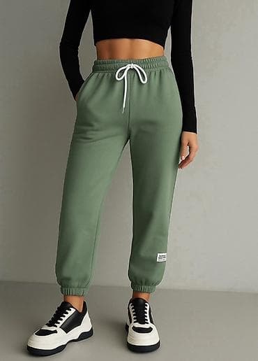 Women's Sweatsuits: 💫Ženske trenerke – klasičan jogger kroj
✅1900 din at lalafo.rs — 6 Women's Sweatsuits: 💫Ženske trenerke – klasičan jogger kroj
✅1900 din — 6