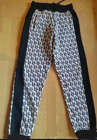 kom sa etiketom: Komplet odeće – 3 komada streetwear/anime stila, pojedinačno po 400 at lalafo.rs — 2 kom sa etiketom: Komplet odeće – 3 komada streetwear/anime stila, pojedinačno po 400 — 2