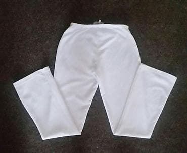 ITALY prelepe lagane pantalone, uvek aktuelan model kao nove, vel. L na lalafo.rs — 2 ITALY prelepe lagane pantalone, uvek aktuelan model kao nove, vel. L — 2