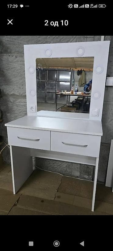 Toaletni sto/komoda za šminkanje sa ogledalom i LED rasvetom - na lalafo.rs — 1 Toaletni sto/komoda za šminkanje sa ogledalom i LED rasvetom - — 1