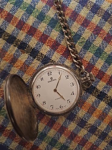 kom sa etiketom: Džepni sat Darwil sa lancem – motiv železnice (JŽ) - Mehanički džepni at lalafo.rs — 2 kom sa etiketom: Džepni sat Darwil sa lancem – motiv železnice (JŽ) - Mehanički džepni — 2