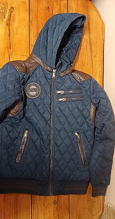 Jakne velicina XS.Duzina 65 cm.Bez ostecenja na lalafo.rs Jakne velicina XS.Duzina 65 cm.Bez ostecenja