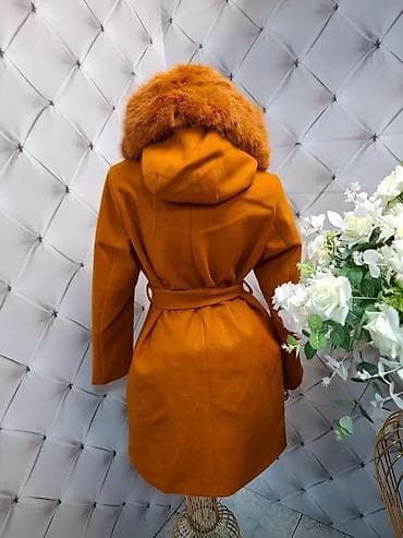 01. prelepa boja kaputa 4800 na lalafo.rs — 2 01. prelepa boja kaputa 4800 — 2