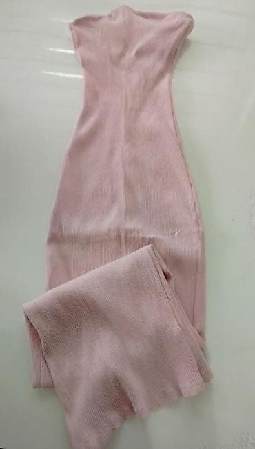 - Boja: puder roze - Materijal: meki rebrasti trikotaž (prijatan i na lalafo.rs — 1 - Boja: puder roze - Materijal: meki rebrasti trikotaž (prijatan i — 1