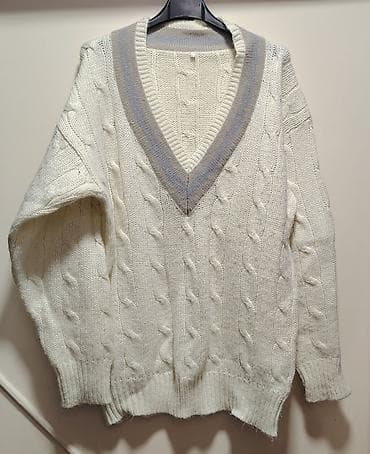 Pleten džemper sa dubokim V-izrezom - Boja: krem/bela sa sivim rubom na lalafo.rs — 1 Pleten džemper sa dubokim V-izrezom - Boja: krem/bela sa sivim rubom — 1