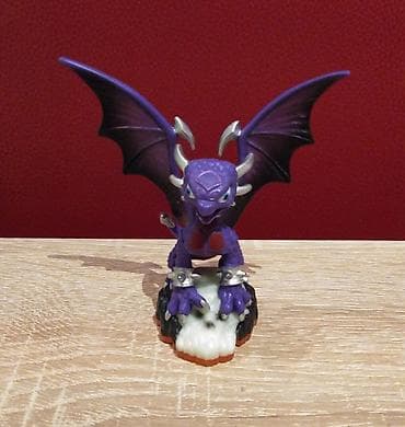 Toys: Skylanders Cinder iz serije Giants . Potpuno ocuvan i ispravan at lalafo.rs — 4 Toys: Skylanders Cinder iz serije Giants . Potpuno ocuvan i ispravan — 4