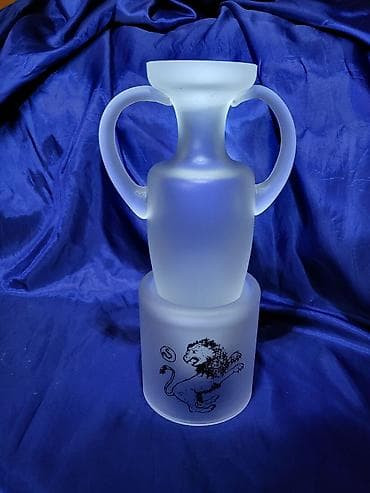 Vases and pots: Vaza,amfora vintaz,nova sa postoljem. Vaza, matirano staklo sa at lalafo.rs — 3 Vases and pots: Vaza,amfora vintaz,nova sa postoljem. Vaza, matirano staklo sa — 3