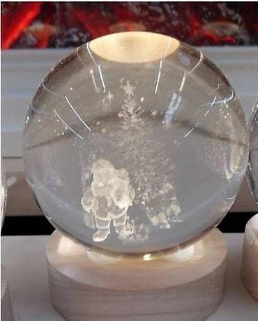 SVETLECA SNEZNA KUGLA - JELKA Prelepa staklena kugla sa na lalafo.rs — 1 SVETLECA SNEZNA KUGLA - JELKA Prelepa staklena kugla sa — 1