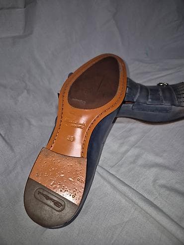 Santoni ženske mokasine sa dvostrukom kopčom (monk strap) i resicama na lalafo.rs — 9 Santoni ženske mokasine sa dvostrukom kopčom (monk strap) i resicama — 9