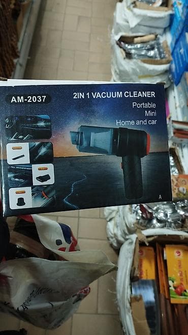 Usb usisivac za sitno djubre za kucu i automobil . Mozete sa njim na lalafo.rs Usb usisivac za sitno djubre za kucu i automobil . Mozete sa njim