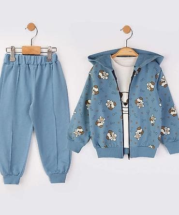 Dečiji komplet trenerke – 3 dela - Boja: plava - Sastav: mekani na lalafo.rs Dečiji komplet trenerke – 3 dela - Boja: plava - Sastav: mekani