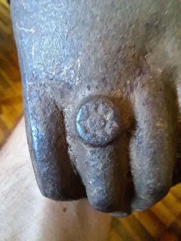 Antique Decor: Veliki, stari, livenogvozdeni zvekir za masivna drvena vrata. Predmet at lalafo.rs — 4 Antique Decor: Veliki, stari, livenogvozdeni zvekir za masivna drvena vrata. Predmet — 4