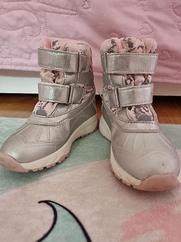 Zimske cizme za devojcice,unosene ali u dobrom stanju,pretople i at lalafo.rs — 3 Zimske cizme za devojcice,unosene ali u dobrom stanju,pretople i — 3