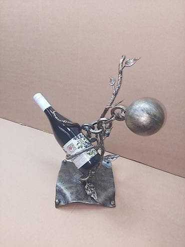 Ironing Boards: Ručno kovani držači za vinske boce - Materijal: kovan gvožđe/čelik sa at lalafo.rs — 7 Ironing Boards: Ručno kovani držači za vinske boce - Materijal: kovan gvožđe/čelik sa — 7