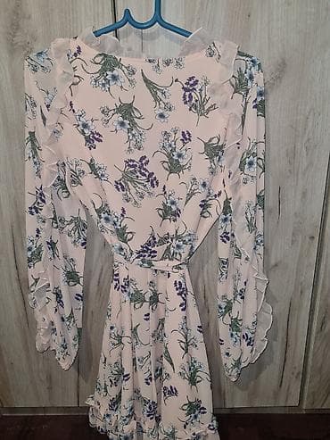 Nova cvetna roze haljina u velicini M/L, nikad nosena na lalafo.rs — 2 Nova cvetna roze haljina u velicini M/L, nikad nosena — 2