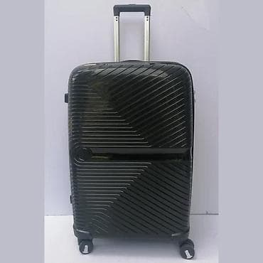 Backpacks, bags and suitcases: Crni tvrdi kofer za kabinu sa četiri točka, idealan za putovanja at lalafo.rs — 2 Backpacks, bags and suitcases: Crni tvrdi kofer za kabinu sa četiri točka, idealan za putovanja — 2