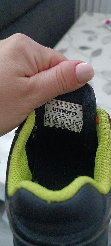 Umbro patike za fudbal, broj 29 na lalafo.rs — 5 Umbro patike za fudbal, broj 29 — 5