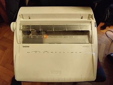 Elektricna pisaca masina Brother. Ispravna. Plasticne zabice koje na lalafo.rs Elektricna pisaca masina Brother. Ispravna. Plasticne zabice koje