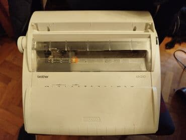 Elektricna pisaca masina Brother. Ispravna. Plasticne zabice koje na lalafo.rs Elektricna pisaca masina Brother. Ispravna. Plasticne zabice koje