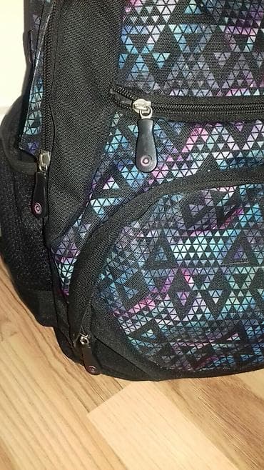 Conectov ranac u super stanju.
Cena 800din na lalafo.rs — 2 Conectov ranac u super stanju.
Cena 800din — 2