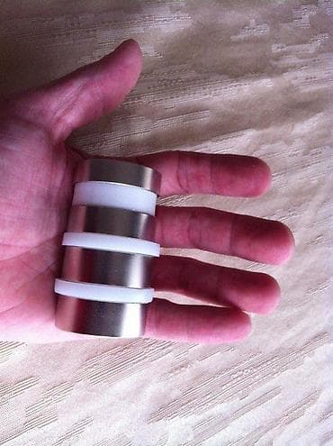 dve suknje po: **SAMO POZIV SMS VIBER ZA DOGOVOR** **__ 064-012-1234** **✅** **__ NA at lalafo.rs — 2 dve suknje po: **SAMO POZIV SMS VIBER ZA DOGOVOR** **__ 064-012-1234** **✅** **__ NA — 2