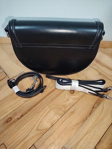 Crna ženska torba preko ramena sa dva kaiša - Materijal: glatka eko na lalafo.rs — 2 Crna ženska torba preko ramena sa dva kaiša - Materijal: glatka eko — 2